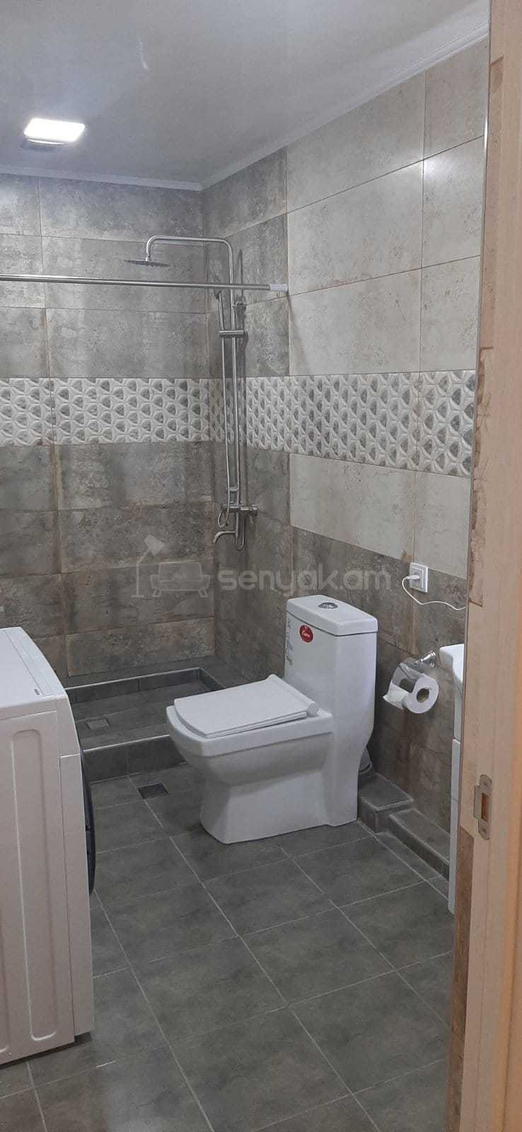 2 Սենյականոց Բնակարան Նորակառույց Քարե Շենքում, 65քմ, 5/15 հարկ, Կապիտալ Վերանորոգված, Կահավորված