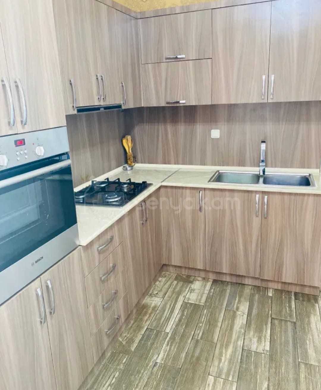 4 Սենյականոց Շքեղ Առանձնատուն, 200քմ, Լողավազանով