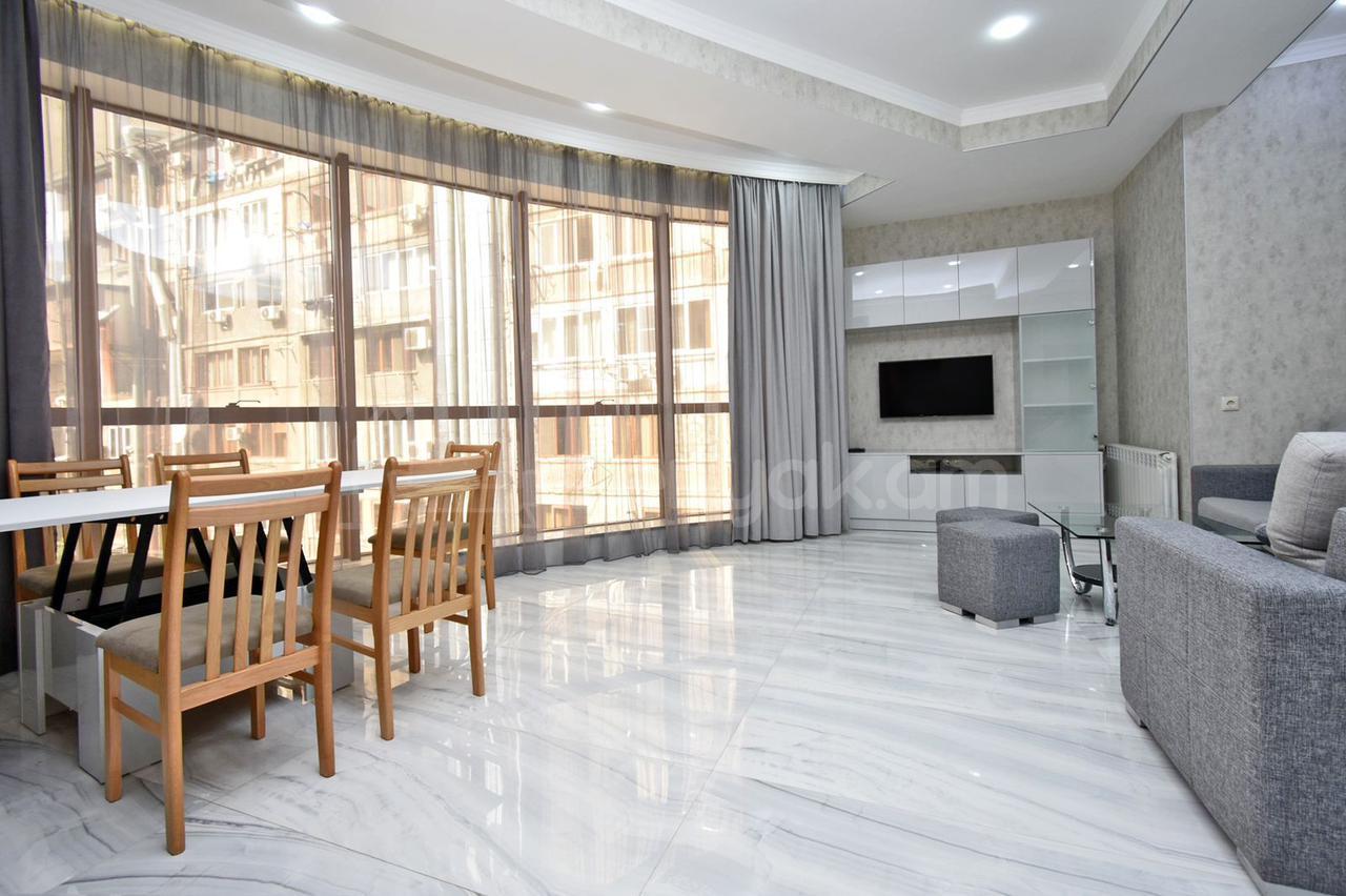 2 Սենյականոց Բնակարան Նորակառույցում, 55քմ, 4/12 հարկ, Դիզայներական Վերանորոգված