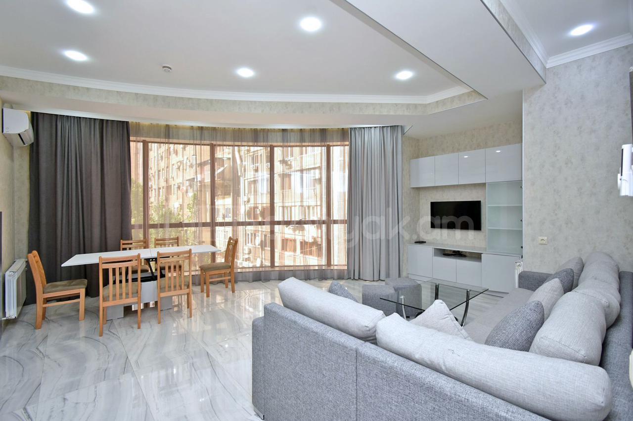 2 Սենյականոց Բնակարան Նորակառույցում, 55քմ, 4/12 հարկ, Դիզայներական Վերանորոգված