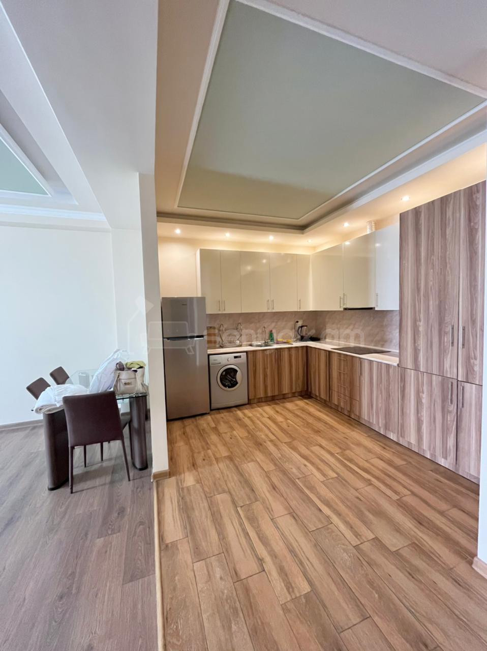 2 Սենյականոց Բնակարան Նորակառույցում, 72քմ, 11/12 հարկ, Դիզայներական Վերանորոգված