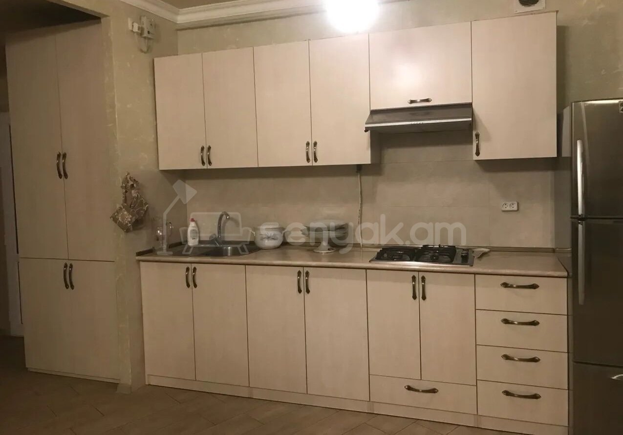 2 Սենյականոց Բնակարան, 40քմ, 6/10 հարկ, Կապիտալ Վերանորոգված, Կահավորված