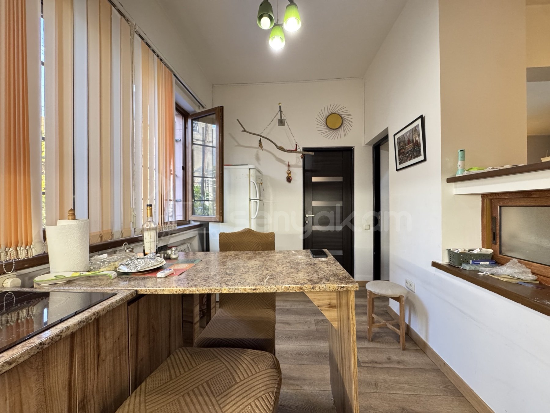 2 Սենյականոց Բնակարան Քարե Շենքում, 57քմ, 2/2 հարկ, Դիզայներական Վերանորոգված