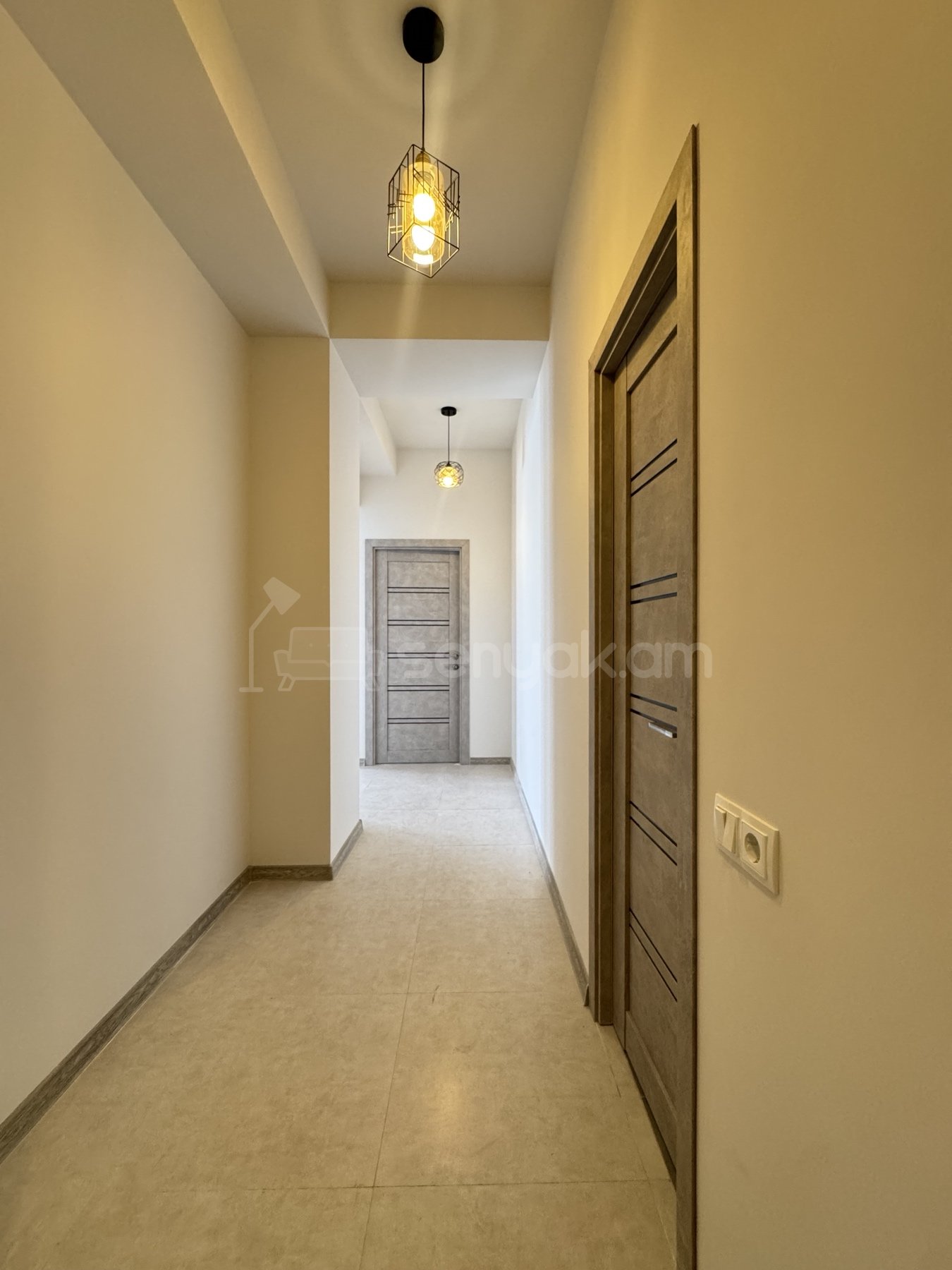 3 Սենյականոց Բնակարան Նորակառույցում, 88քմ, 8/16 հարկ, Դիզայներական Վերանորոգված