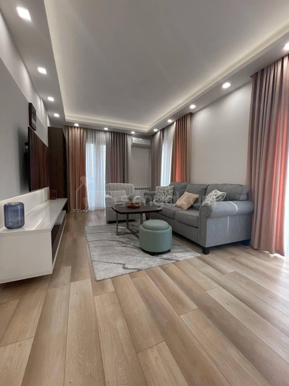 2 Սենյականոց Բնակարան Նորակառույցում, 72քմ, 6/6 հարկ, Դիզայներական Վերանորոգված