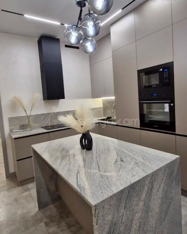 3 Սենյականոց Բնակարան Նորակառույցում, 85քմ, 7/12 հարկ, Դիզայներական Վերանորոգված, Կահավորված, Արևկող