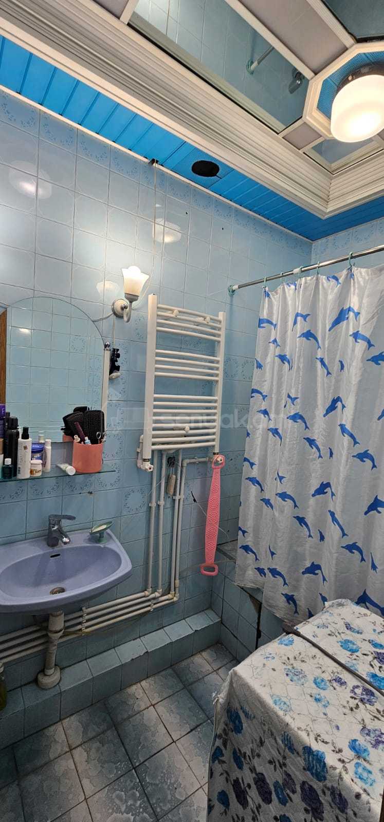 3 Սենյականոց Բնակարան Քարե Շենքում, 100քմ, 4/5 հարկ, Կապիտալ Վերանորոգված