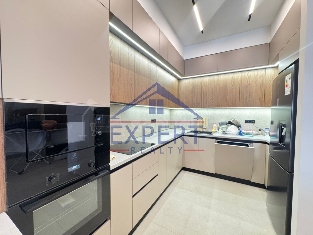 2 Սենյականոց Բնակարան Նորակառույցում, 70քմ, 5/8 հարկ, Դիզայներական Վերանորոգված, Կահավորված, Արևկող