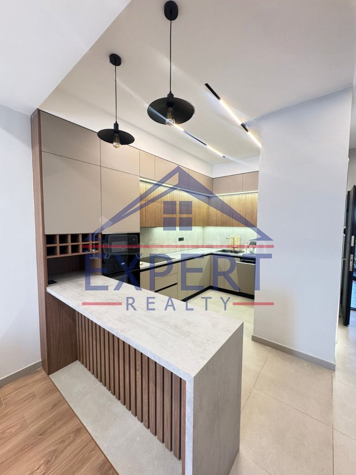 2 Սենյականոց Բնակարան Նորակառույցում, 70քմ, 5/8 հարկ, Դիզայներական Վերանորոգված, Կահավորված, Արևկող