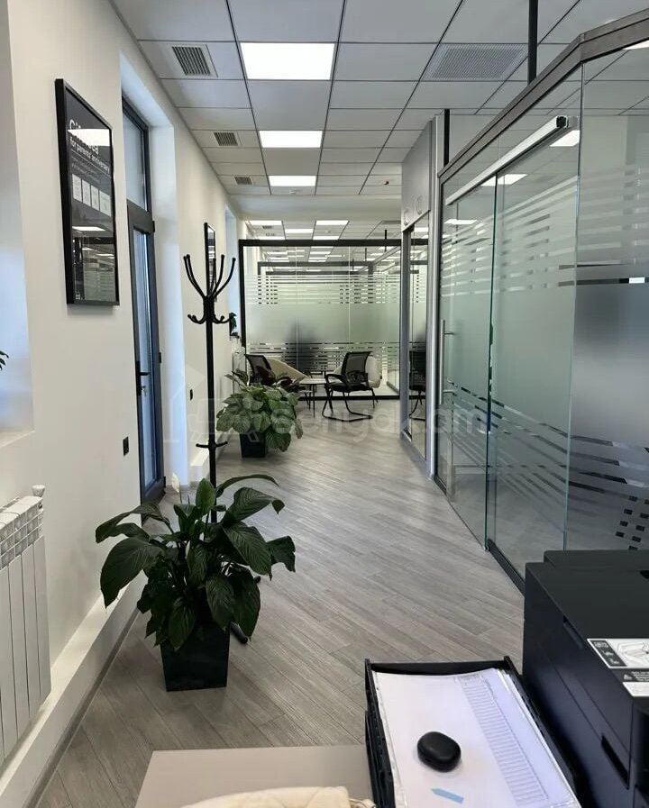 Օֆիսային Տարածք, 215քմ, Կապիտալ Վերանորոգված