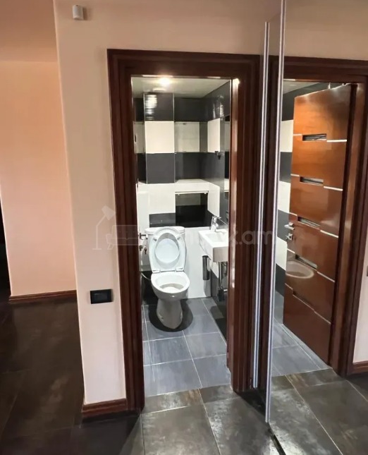 3 Սենյականոց Բնակարան, 97քմ, 7/12 հարկ, Կապիտալ Վերանորոգված