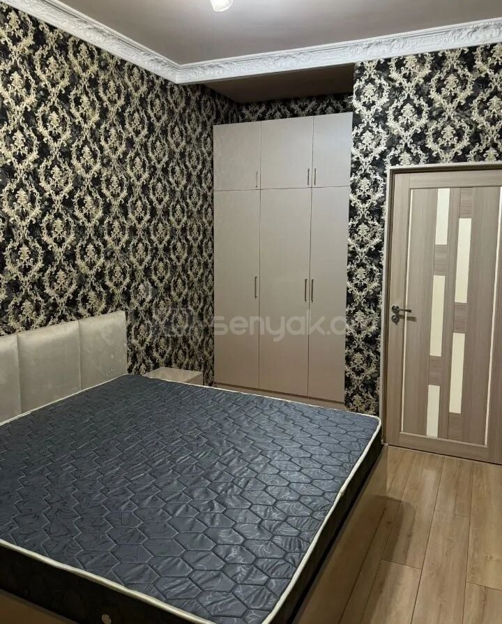 3 Սենյականոց Բնակարան Քարե Շենքում, 64քմ, 3/5 հարկ, Կապիտալ Վերանորոգված, Կահավորված