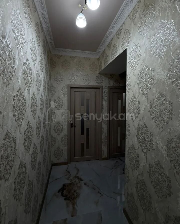 3 Սենյականոց Բնակարան Քարե Շենքում, 64քմ, 3/5 հարկ, Կապիտալ Վերանորոգված, Կահավորված