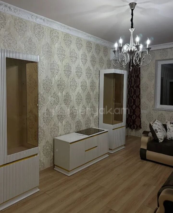 3 Սենյականոց Բնակարան Քարե Շենքում, 64քմ, 3/5 հարկ, Կապիտալ Վերանորոգված, Կահավորված