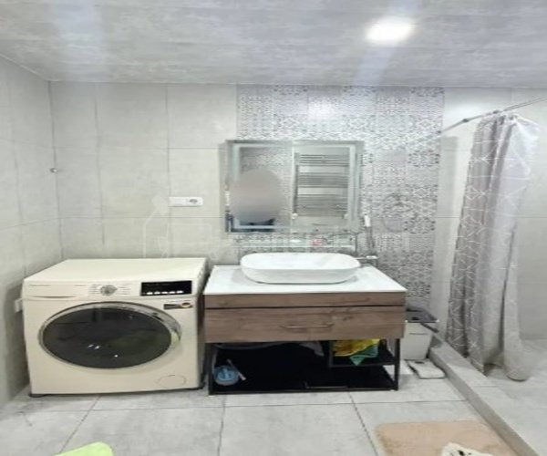 3 Սենյականոց Բնակարան Նորակառույցում, 59քմ, 8/12 հարկ, Կապիտալ Վերանորոգված