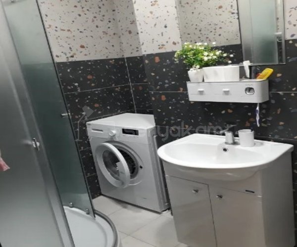 3 Սենյականոց Բնակարան Նորակառույցում, 63քմ, 4/12 հարկ, Կապիտալ Վերանորոգված, Կահավորված, Արևկող