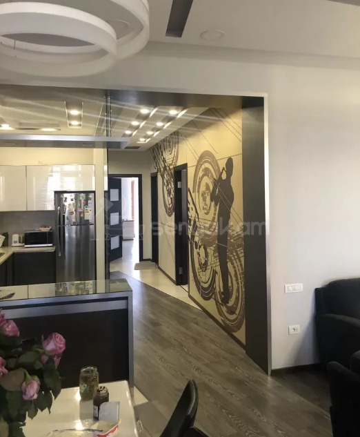 3 Սենյականոց Բնակարան Նորակառույցում, 114քմ, 8/14 հարկ, Կապիտալ Վերանորոգված