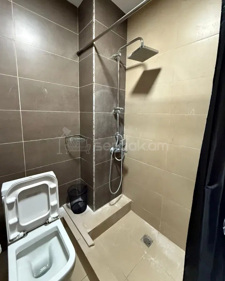 4 Սենյականոց Բնակարան Նորակառույցում, 107քմ, 10/15 հարկ, Կապիտալ Վերանորոգված