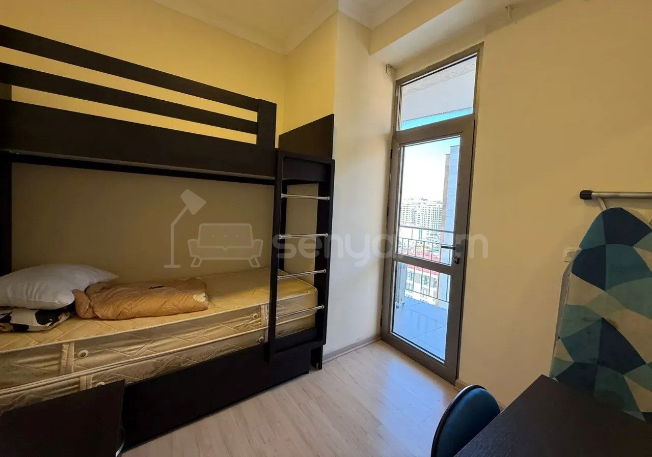 4 Սենյականոց Բնակարան Նորակառույցում, 107քմ, 10/15 հարկ, Կապիտալ Վերանորոգված