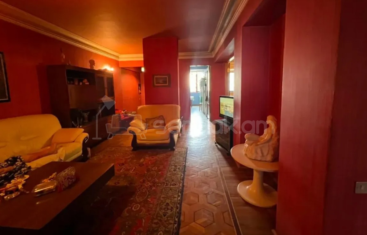 4 Սենյականոց Բնակարան Քարե Շենքում, 135քմ, 8/8 հարկ, Կապիտալ Վերանորոգված