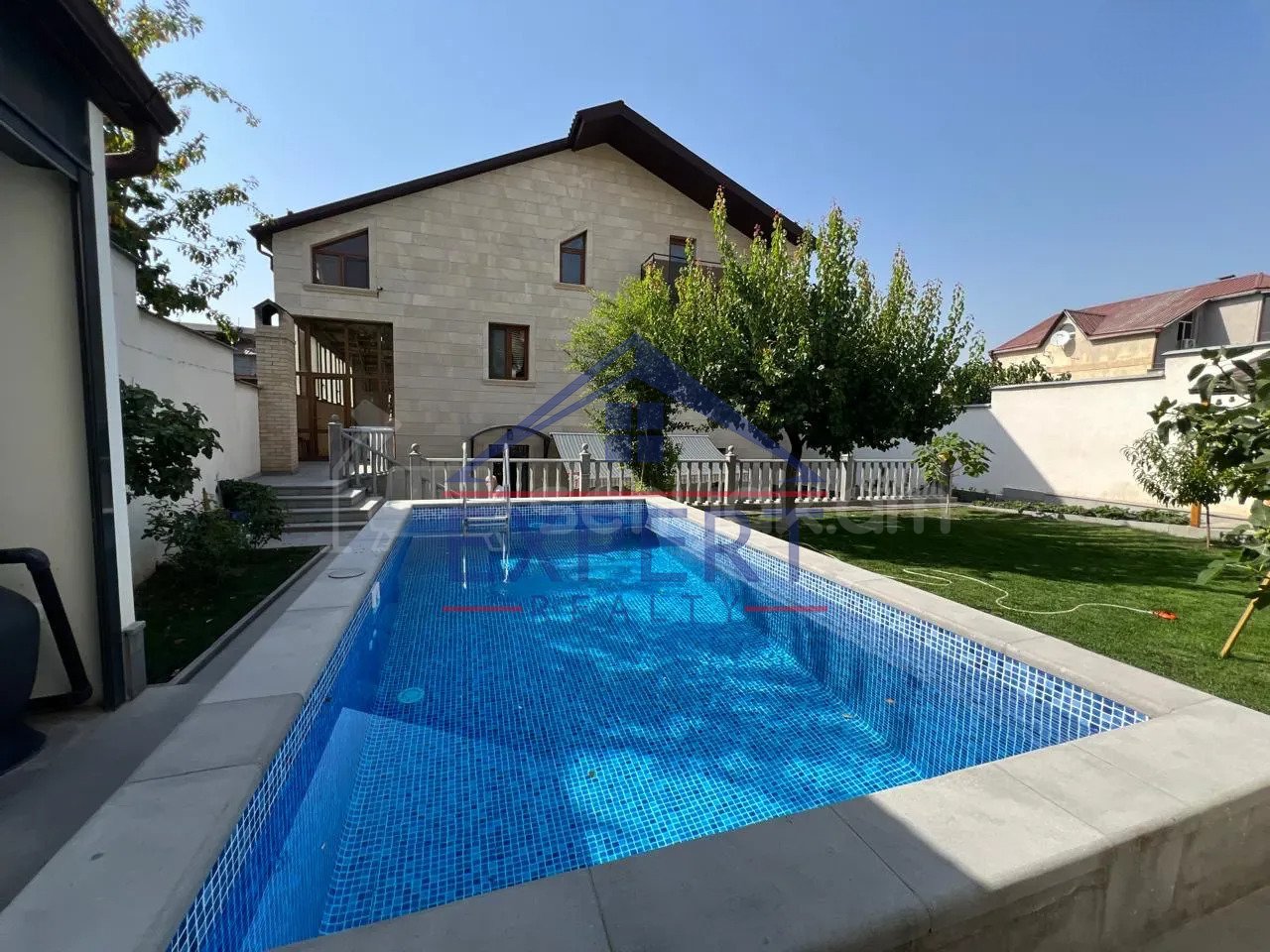 5 Սենյականոց Սեփական Տուն, 466քմ, Դիզայներական Վերանորոգված, Ավտոտնակով