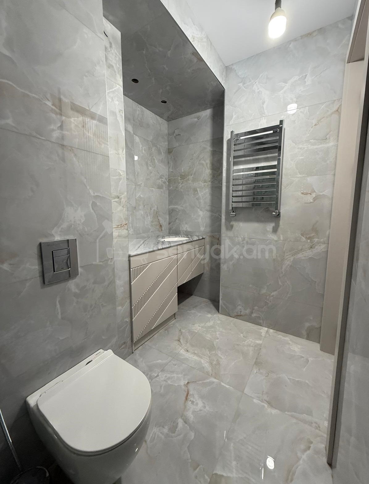 3 Սենյականոց Բնակարան Նորակառույցում, 93քմ, 4/18 հարկ, Դիզայներական Վերանորոգված