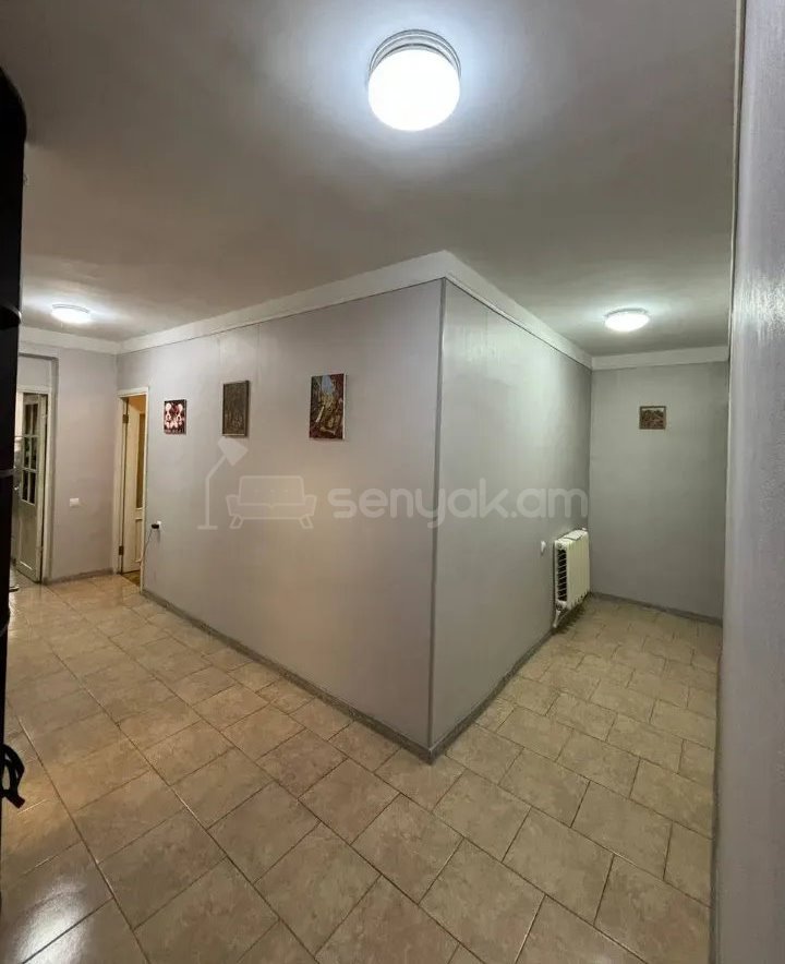 4 Սենյականոց Բնակարան Քարե Շենքում, 105քմ, 3/4 հարկ, Կոսմետիկ Վերանորոգված