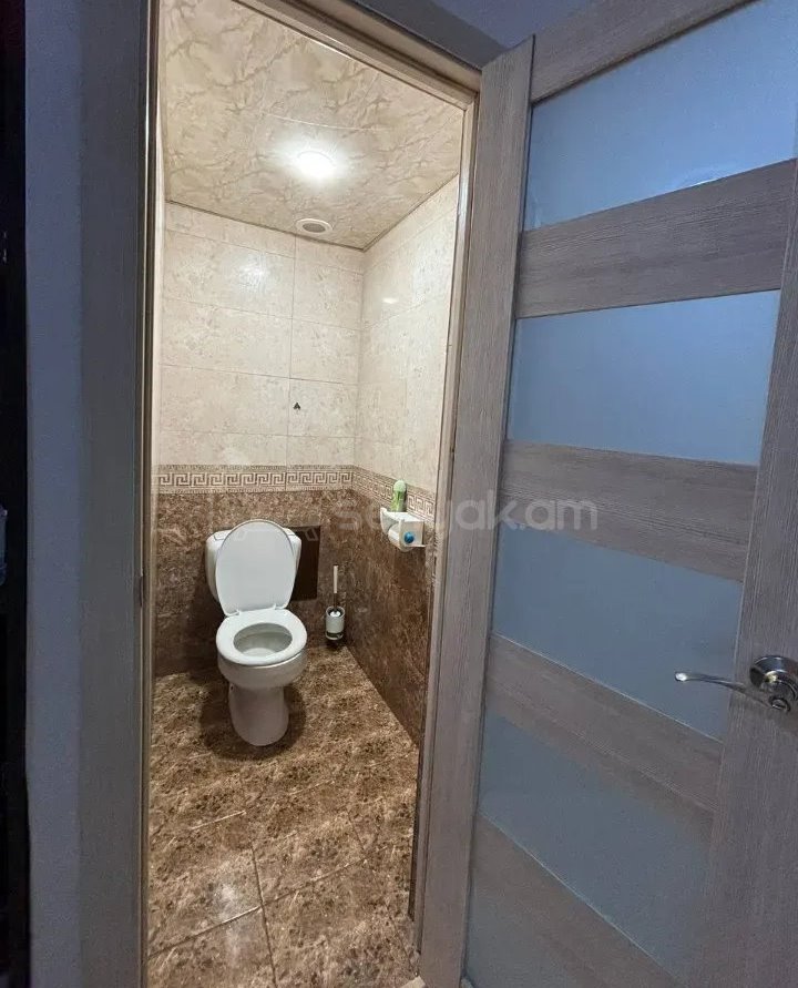 4 Սենյականոց Բնակարան Քարե Շենքում, 105քմ, 3/4 հարկ, Կոսմետիկ Վերանորոգված