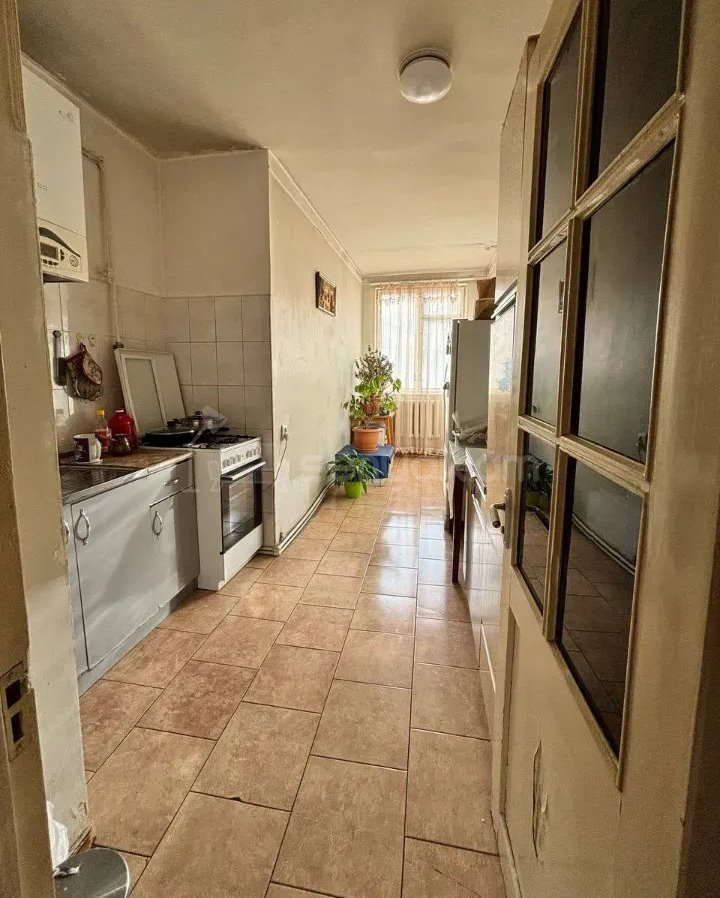 4 Սենյականոց Բնակարան Քարե Շենքում, 105քմ, 3/4 հարկ, Կոսմետիկ Վերանորոգված