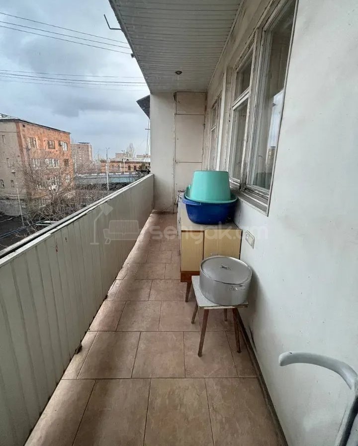 4 Սենյականոց Բնակարան Քարե Շենքում, 105քմ, 3/4 հարկ, Կոսմետիկ Վերանորոգված