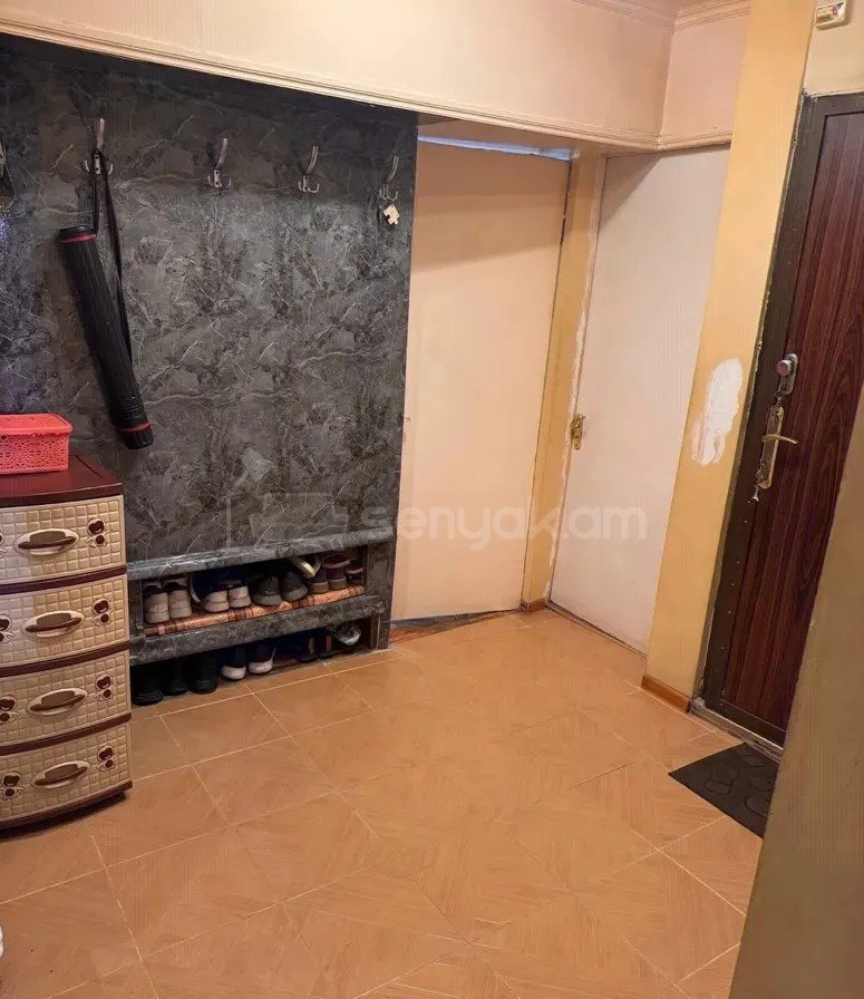 3 Սենյականոց Բնակարան, 65քմ, 1/5 հարկ, Կոսմետիկ Վերանորոգված