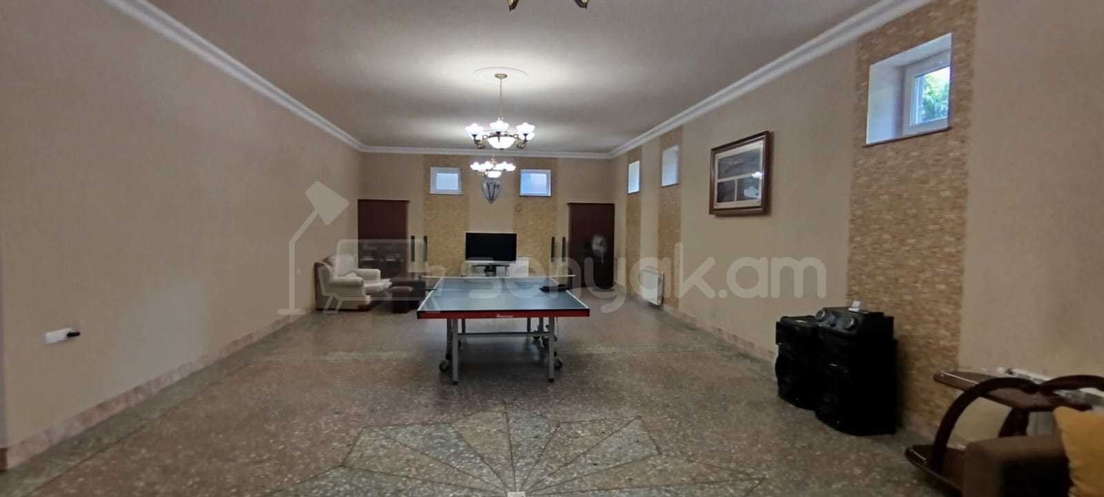 6 Սենյականոց Շքեղ Առանձնատուն, 250քմ, Լողավազանով