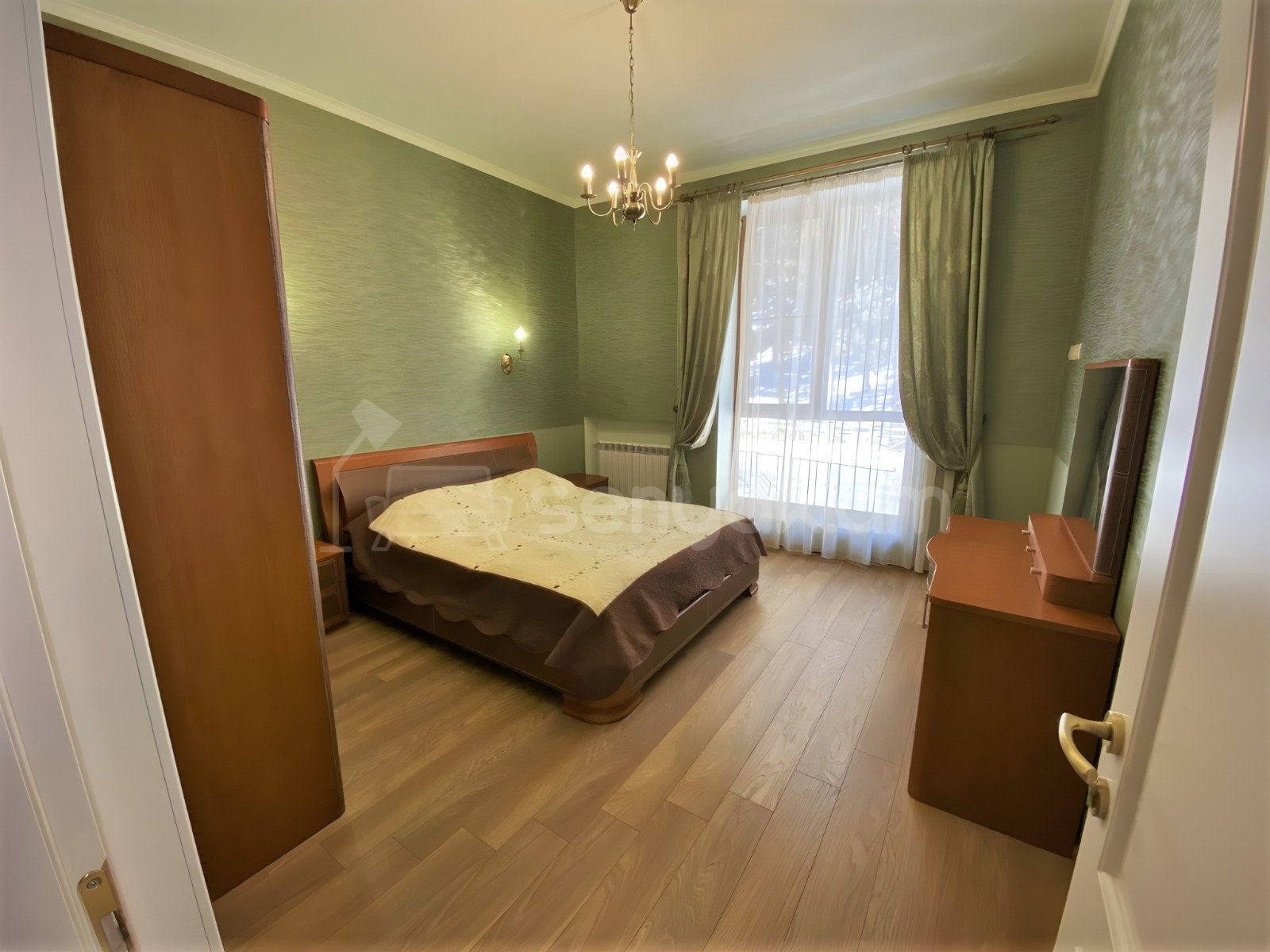 5 Սենյականոց Շքեղ Առանձնատուն, 200քմ, Լողավազանով