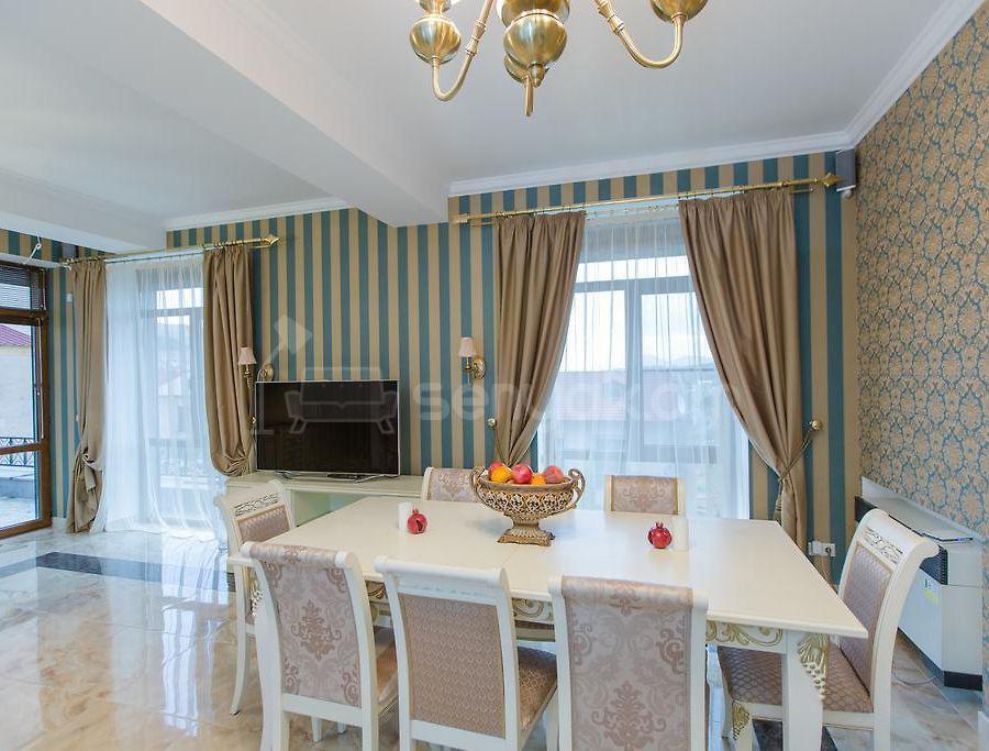 5 Սենյականոց Շքեղ Առանձնատուն, 200քմ, Լողավազանով