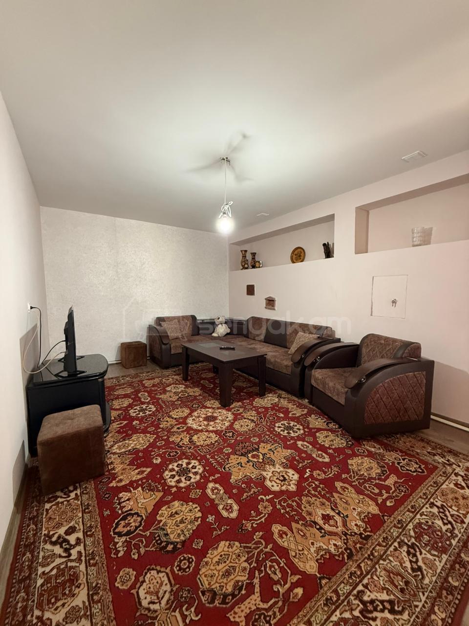 3 Սենյականոց Սեփական Տուն, 120քմ, Նորմալ Վիճակում, Կահավորված