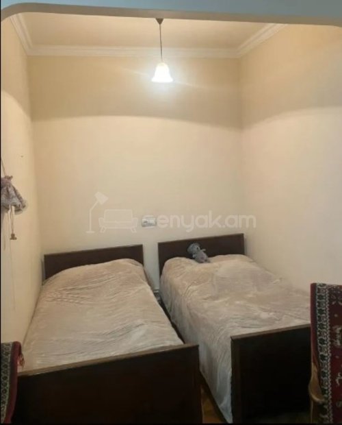 1 Սենյականոց Բնակարան Քարե Շենքում, 43քմ, 2/5 հարկ, Կոսմետիկ Վերանորոգված, Կահավորված, Արևկող