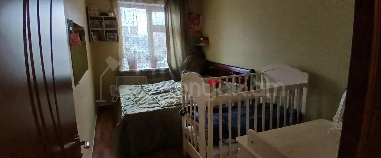 3 Սենյականոց Բնակարան, 81քմ, 4/4 հարկ, Նորմալ Վիճակում