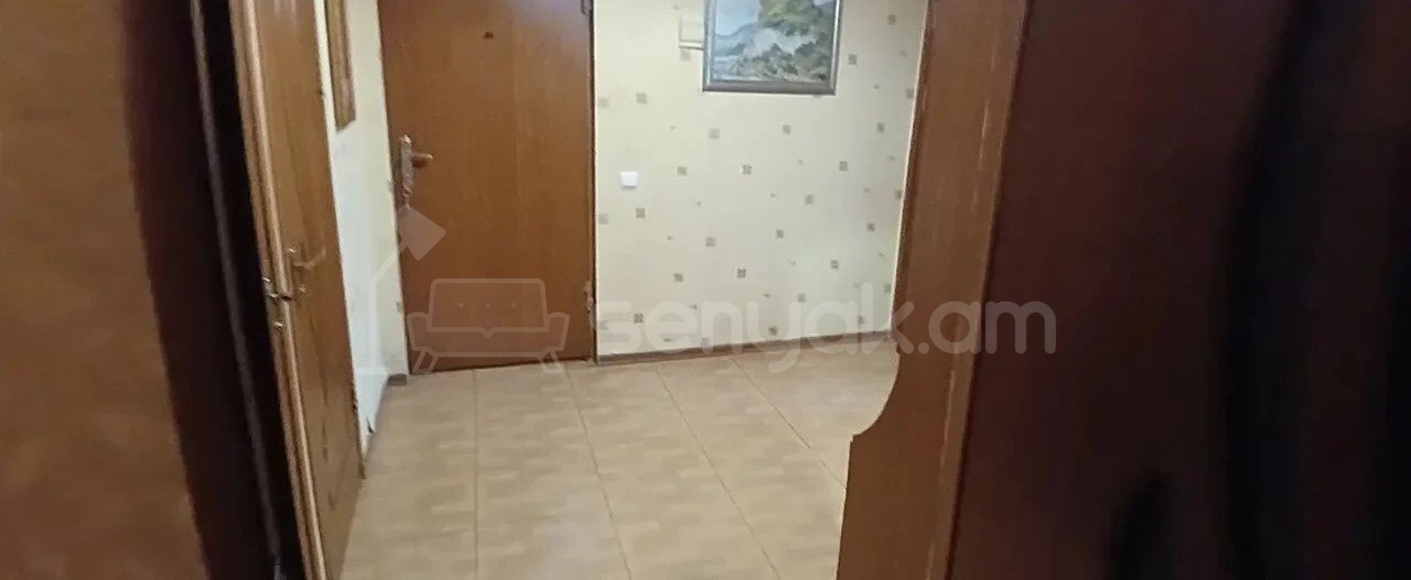 3 Սենյականոց Բնակարան, 81քմ, 4/4 հարկ, Նորմալ Վիճակում