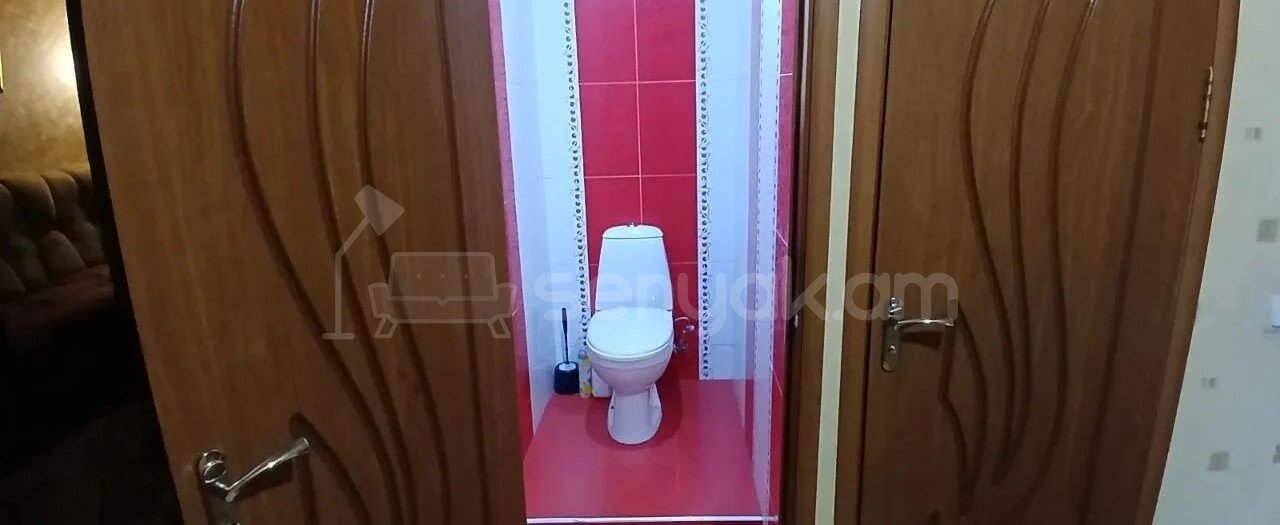 3 Սենյականոց Բնակարան, 81քմ, 4/4 հարկ, Նորմալ Վիճակում