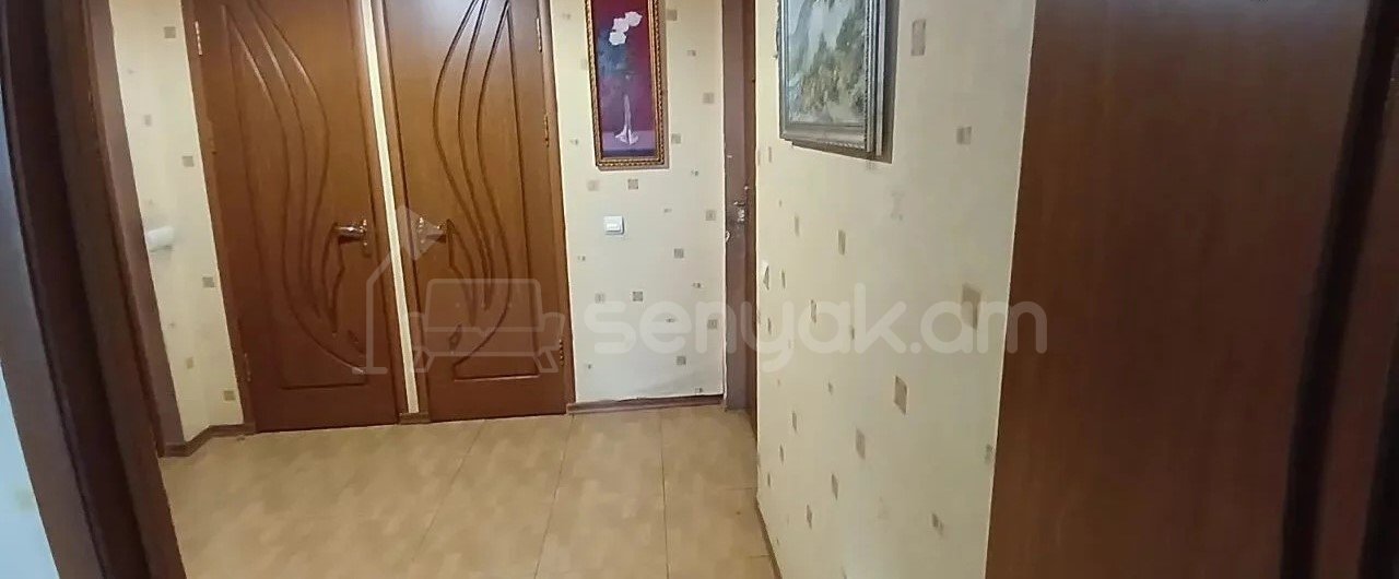 3 Սենյականոց Բնակարան, 81քմ, 4/4 հարկ, Նորմալ Վիճակում