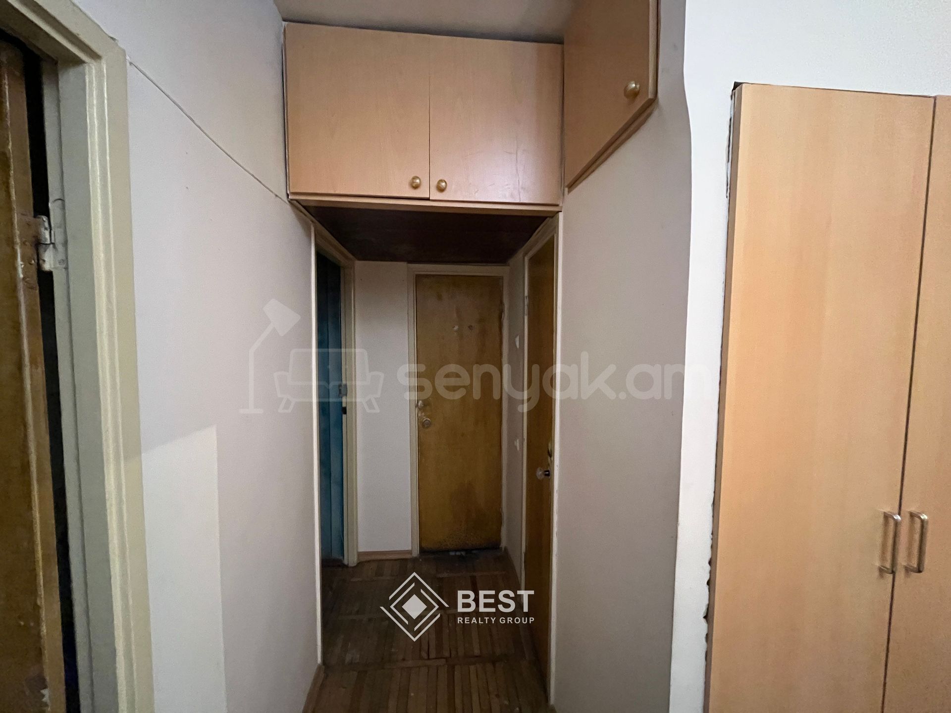 4 Սենյականոց Բնակարան Քարե Շենքում, 90քմ, 3/5 հարկ, Կոսմետիկ Վերանորոգված