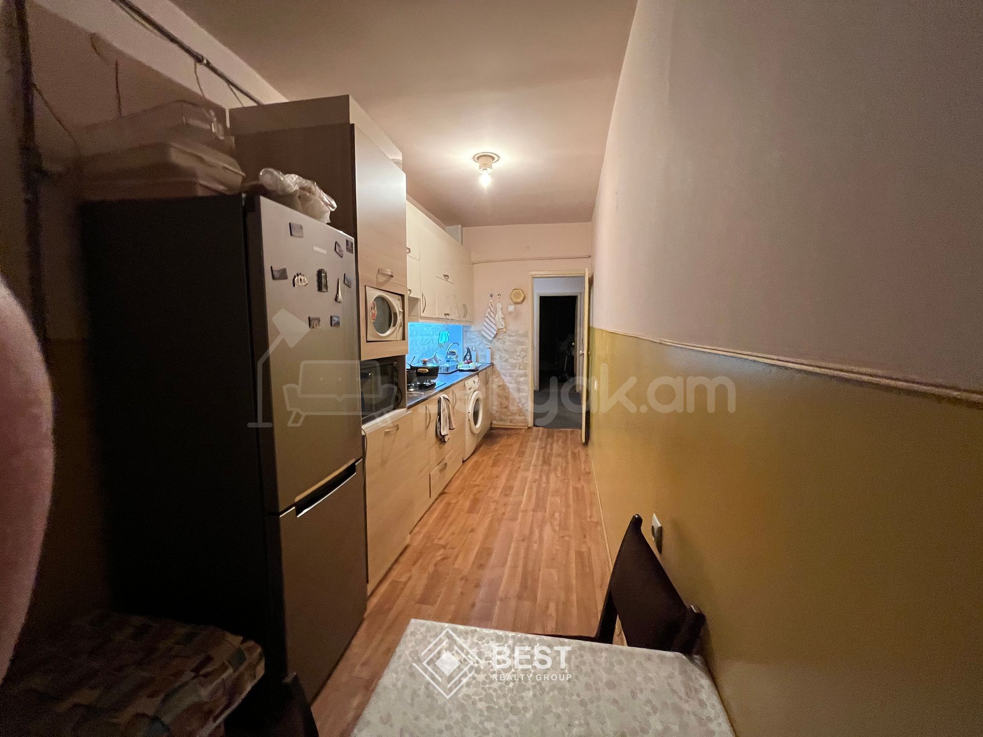 4 Սենյականոց Բնակարան Քարե Շենքում, 90քմ, 3/5 հարկ, Կոսմետիկ Վերանորոգված