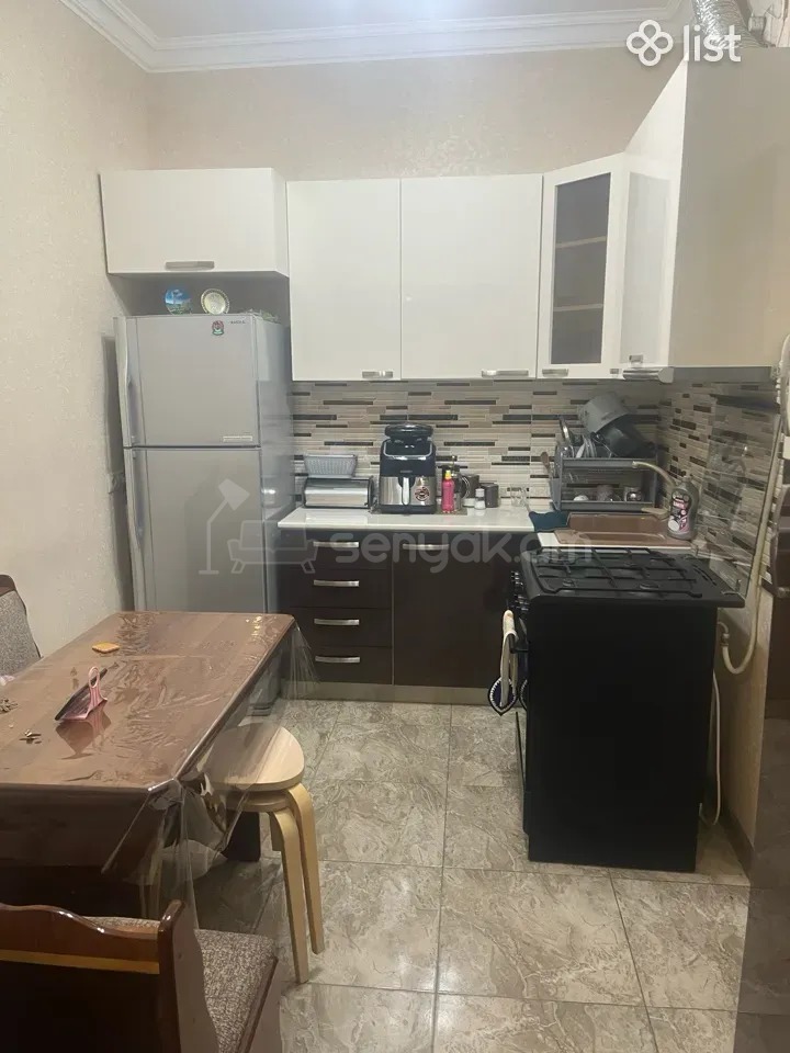 2 Սենյականոց Բնակարան Քարե Շենքում, 43քմ, 1/1 հարկ, Նորմալ Վիճակում, Կահավորված