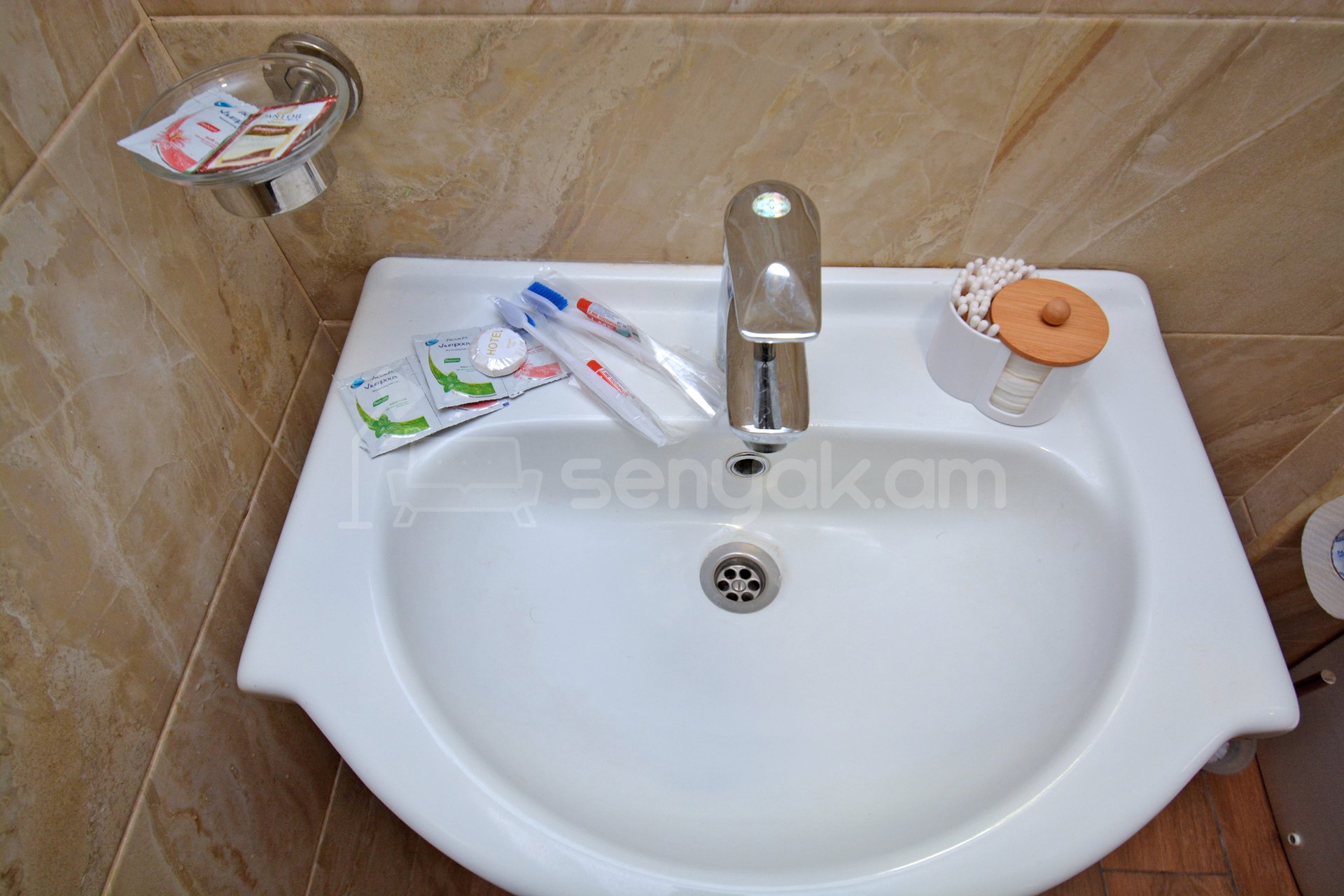 4 Սենյականոց Բնակարան Նորակառույցում, 39քմ, 8/15 հարկ, Կապիտալ Վերանորոգված