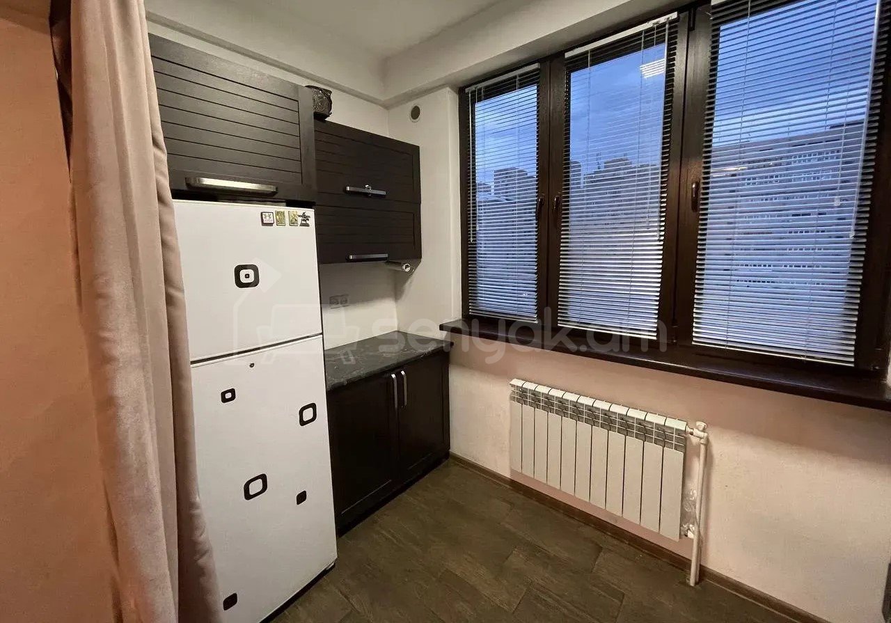 4 Սենյականոց Բնակարան, 79քմ, 8/9 հարկ, Կապիտալ Վերանորոգված