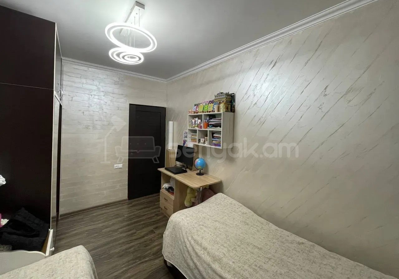 4 Սենյականոց Բնակարան, 79քմ, 8/9 հարկ, Կապիտալ Վերանորոգված