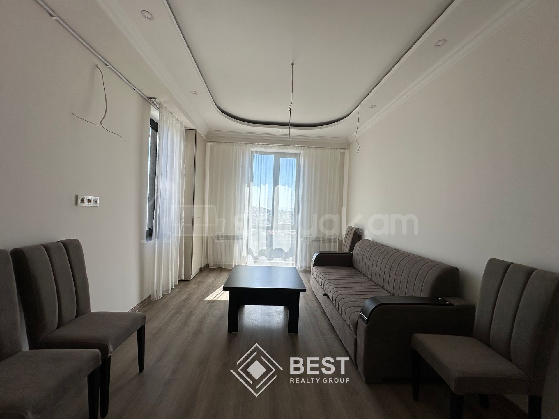 2 Սենյականոց Բնակարան, 52քմ, 13/15 հարկ, Կապիտալ Վերանորոգված, Կահավորված, Արևկող