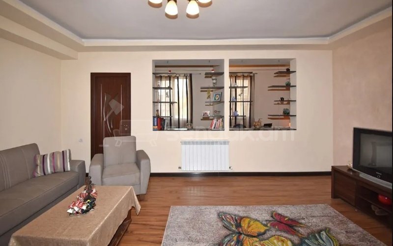 3 Սենյականոց Բնակարան, 77քմ, 8/16 հարկ, Կապիտալ Վերանորոգված, Կահավորված, Արևկող