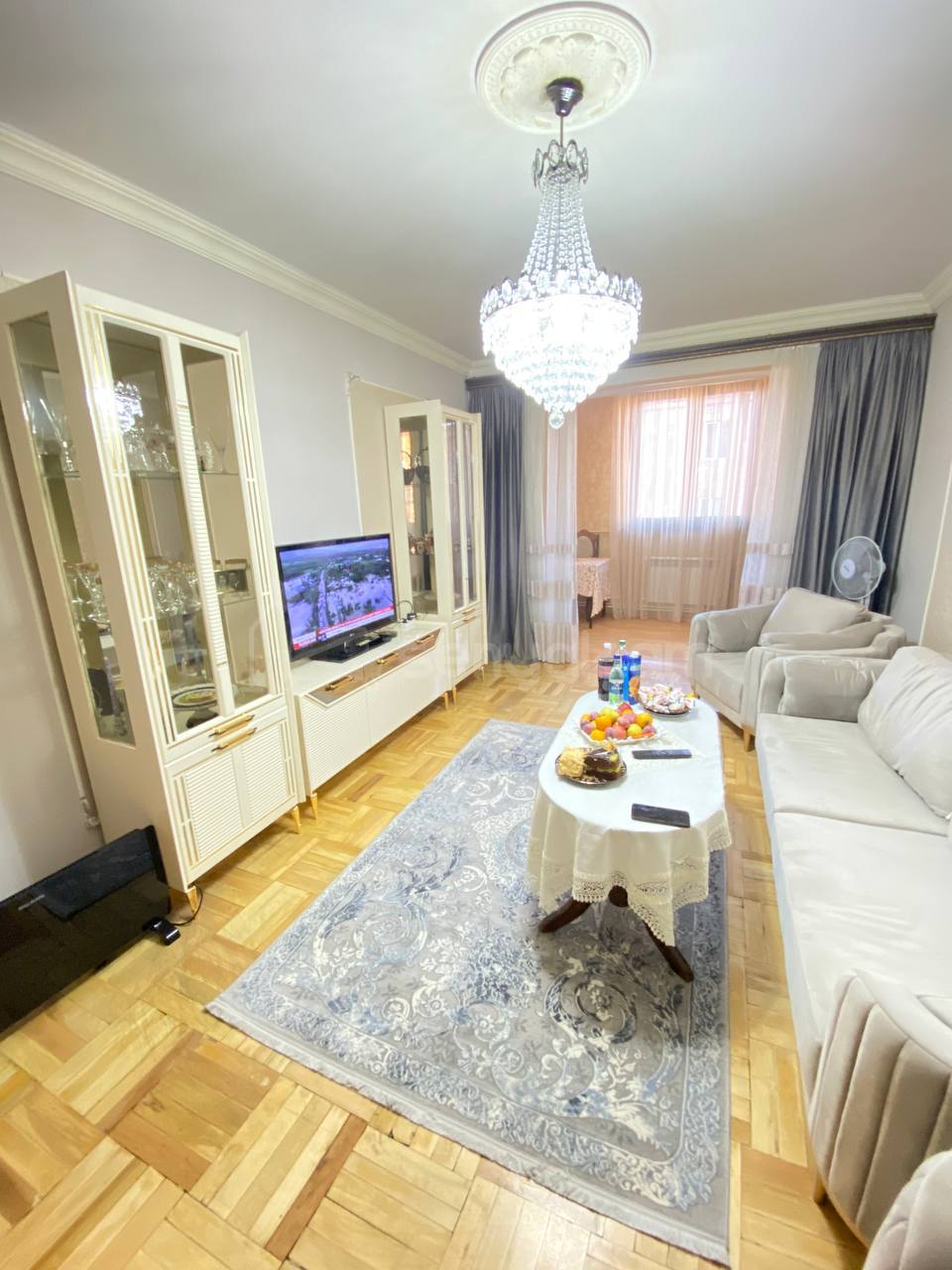 3 Սենյականոց Բնակարան, 80քմ, 5/9 հարկ, Կապիտալ Վերանորոգված, Կահավորված