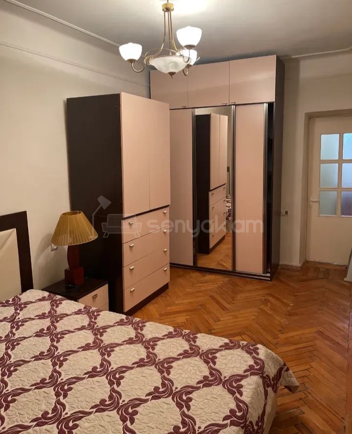 2 Սենյականոց Բնակարան Քարե Շենքում, 48քմ, 3/5 հարկ, Կոսմետիկ Վերանորոգված, Կահավորված, Արևկող